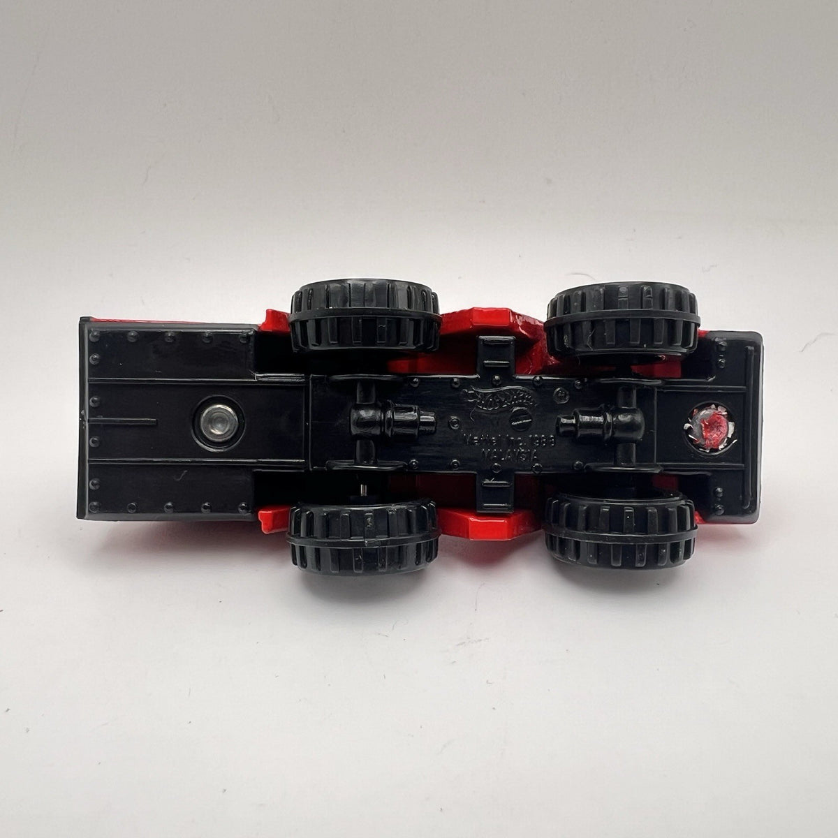 Hot Wheels Flame Stopper Fire Truck
