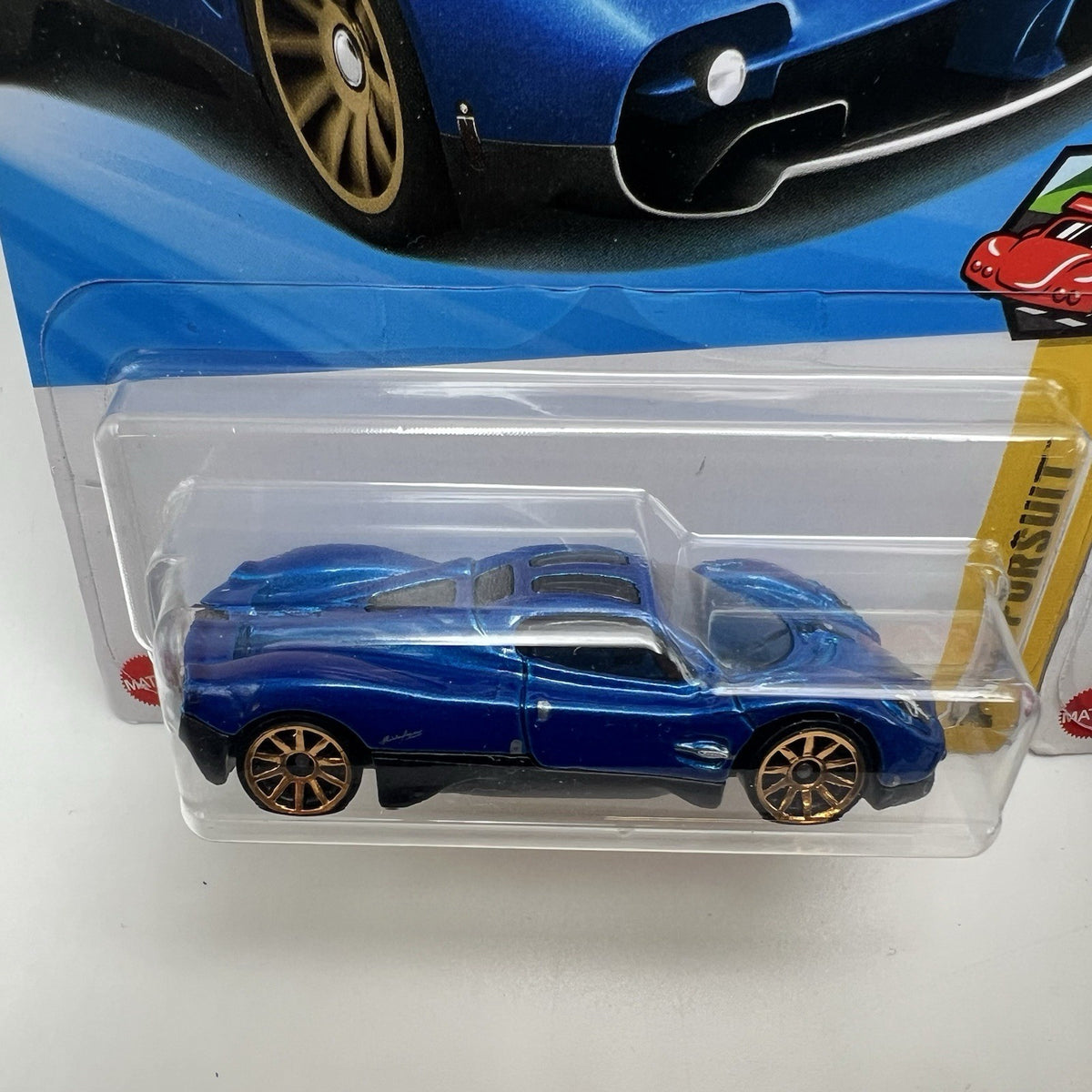COMBO  Hot Wheels 2025 Pagani Utopia (WHITE - Exotics) (Blue - Peak Pursuit)