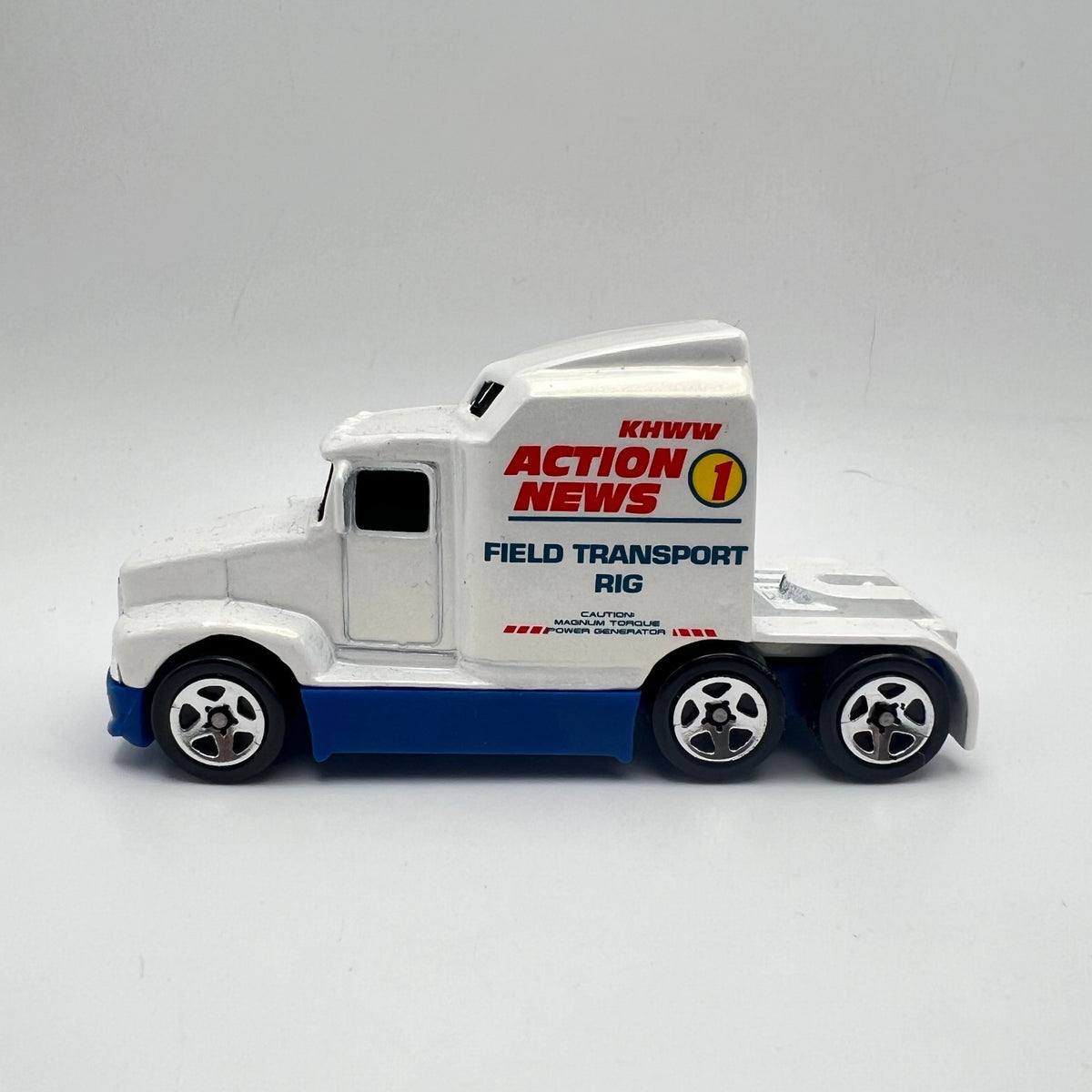 Hot Wheels Big Rig White KHWW Action News Field Transport LOOSE 1/64