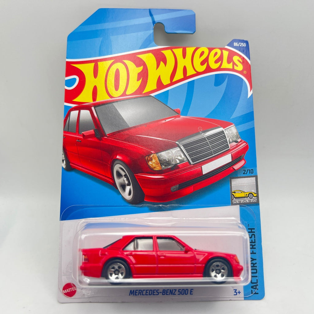 Hot Wheels Mercedes-Benz 500 E Lot of 2 Red 86/250 + Gray 52/250 1:64