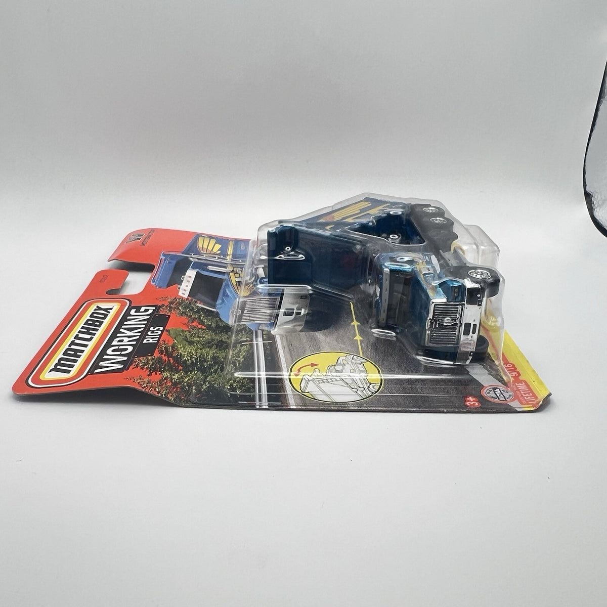 Matchbox Working Rigs Western Star 6900XD Heavy Duty Wreck Tow Truck Blue 1/64