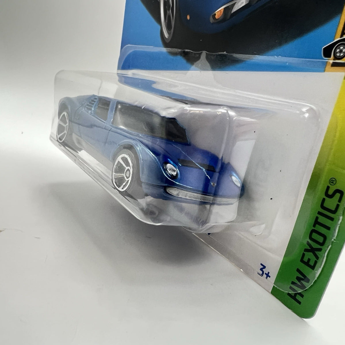 Hot Wheels Blue 71’ Lamborghini Miura SV Exotics “New”