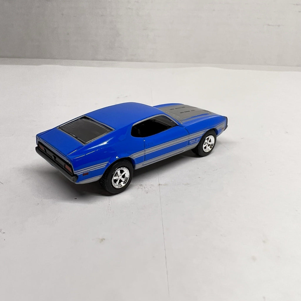 MotorMax 1/64 Die Cast 1971 Mustang Boss 351 American Graffiti Series II