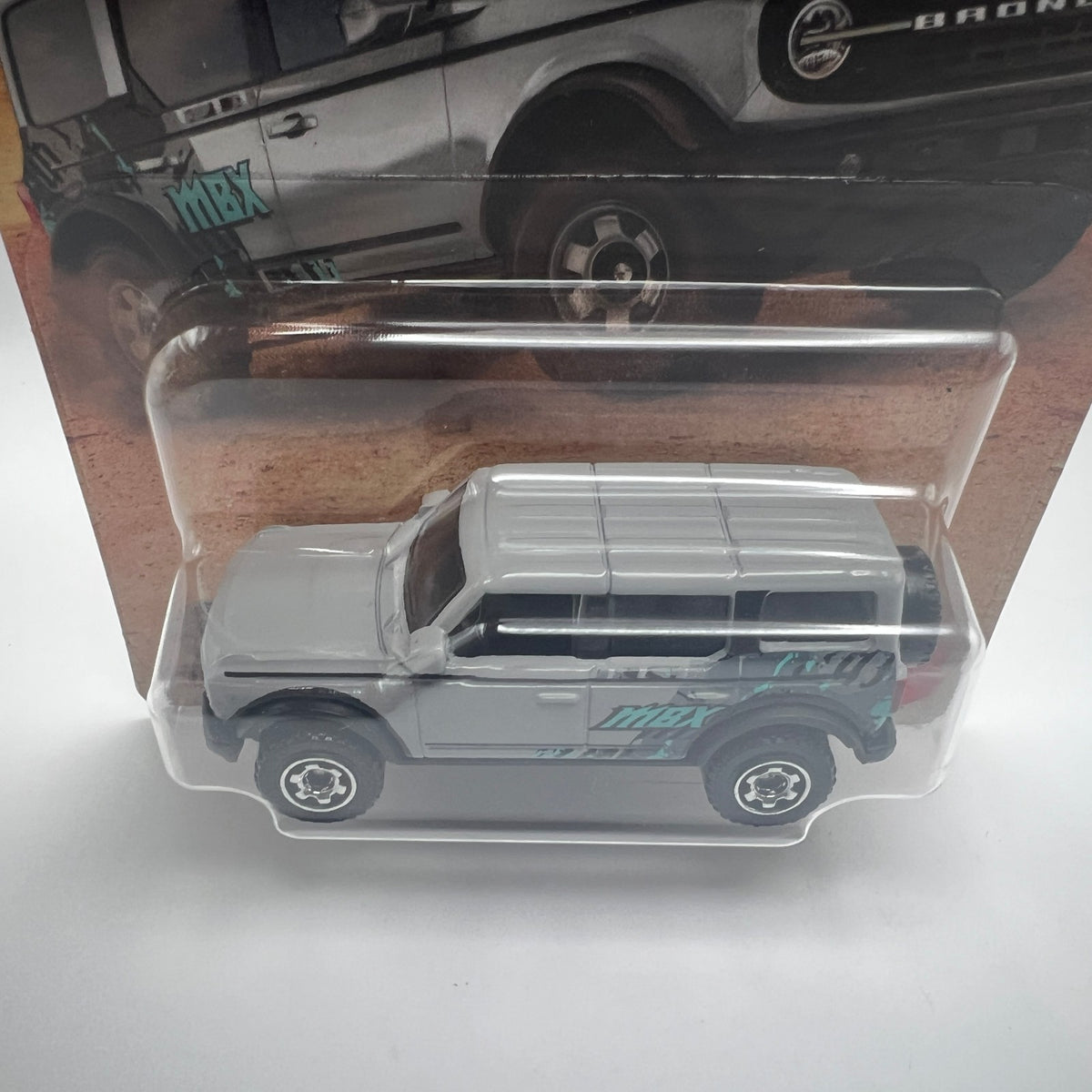 Matchbox 2021 Ford Bronco Grey White MBX Graphics 102/125 2026 Mainline 1:64