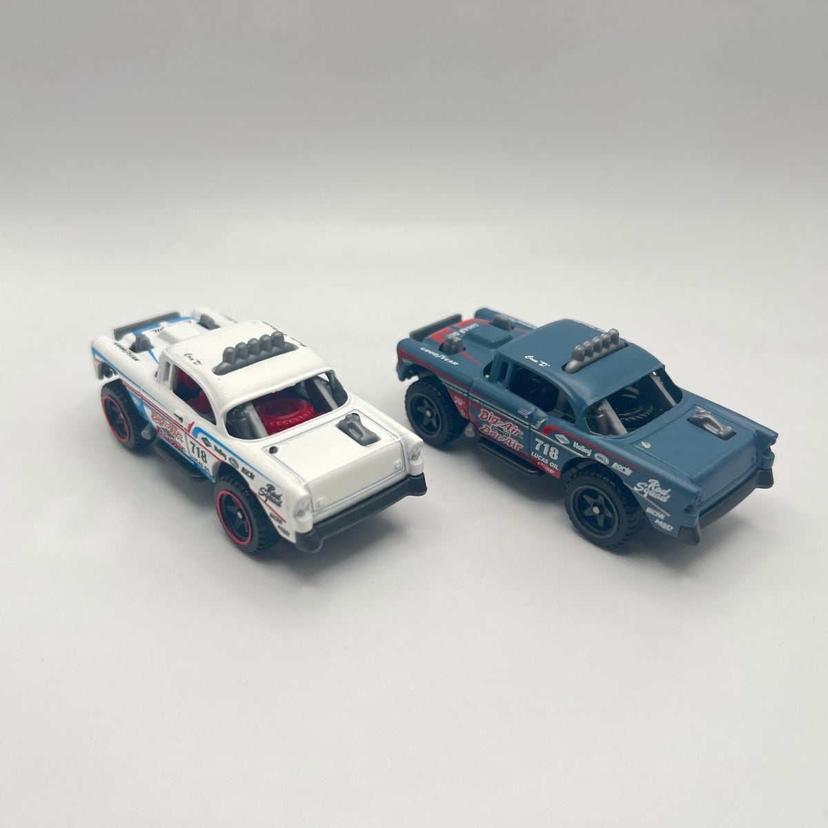 Hot Wheels Big-Air Bel-Air Lot of 2 White + Blue Gray Lucas Oil #718 LOOSE