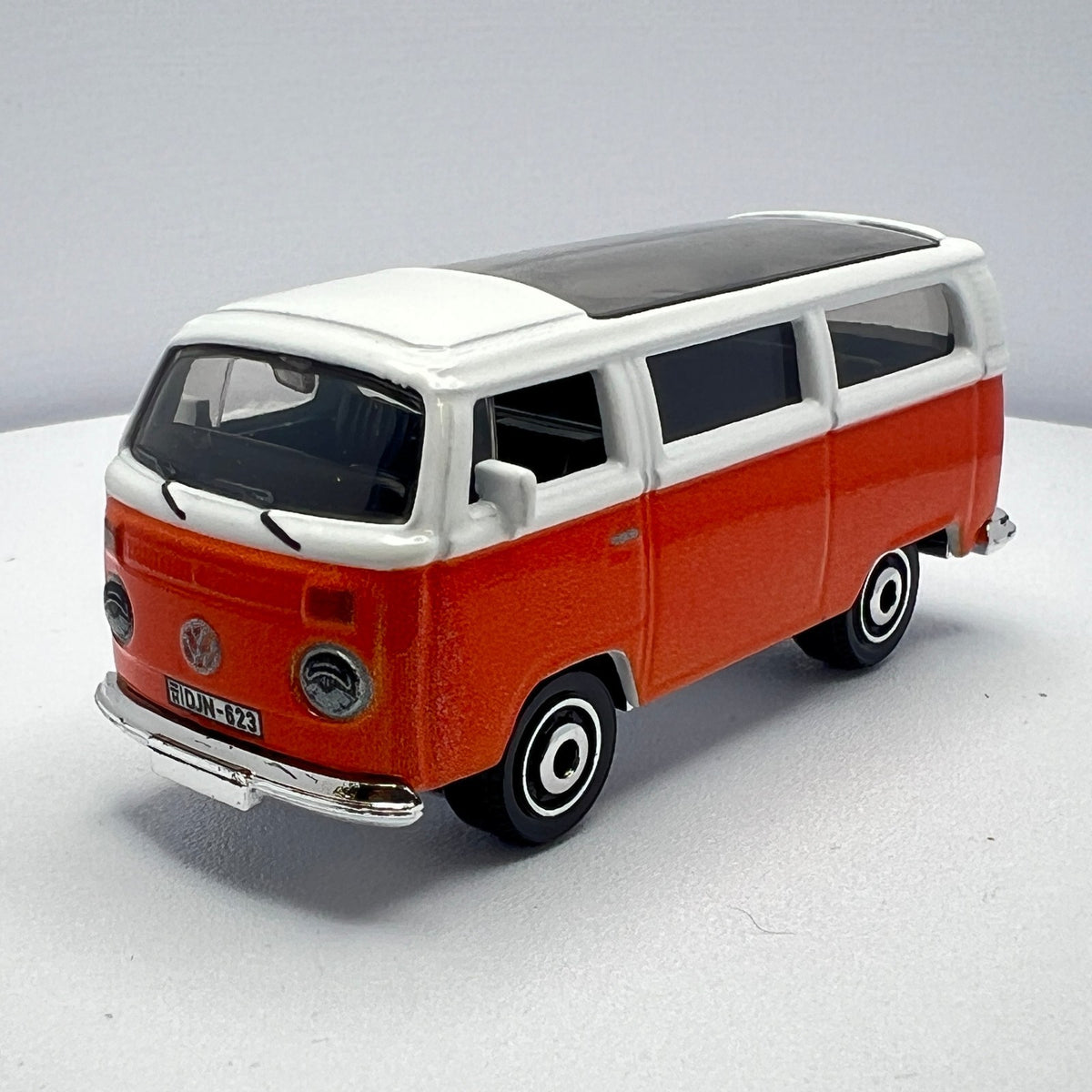 Matchbox 1973 Volkswagen T2b Bus Orange White MB1639 LOOSE 1/64
