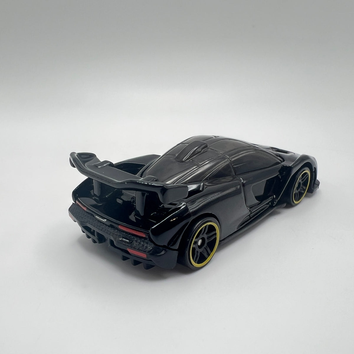 Hot Wheels McLaren Senna Black LOOSE 1/64