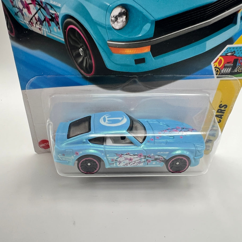 Hot Wheels Datsun 240z Pink 4/10 Art Cars 62/250 Cherry Blossom