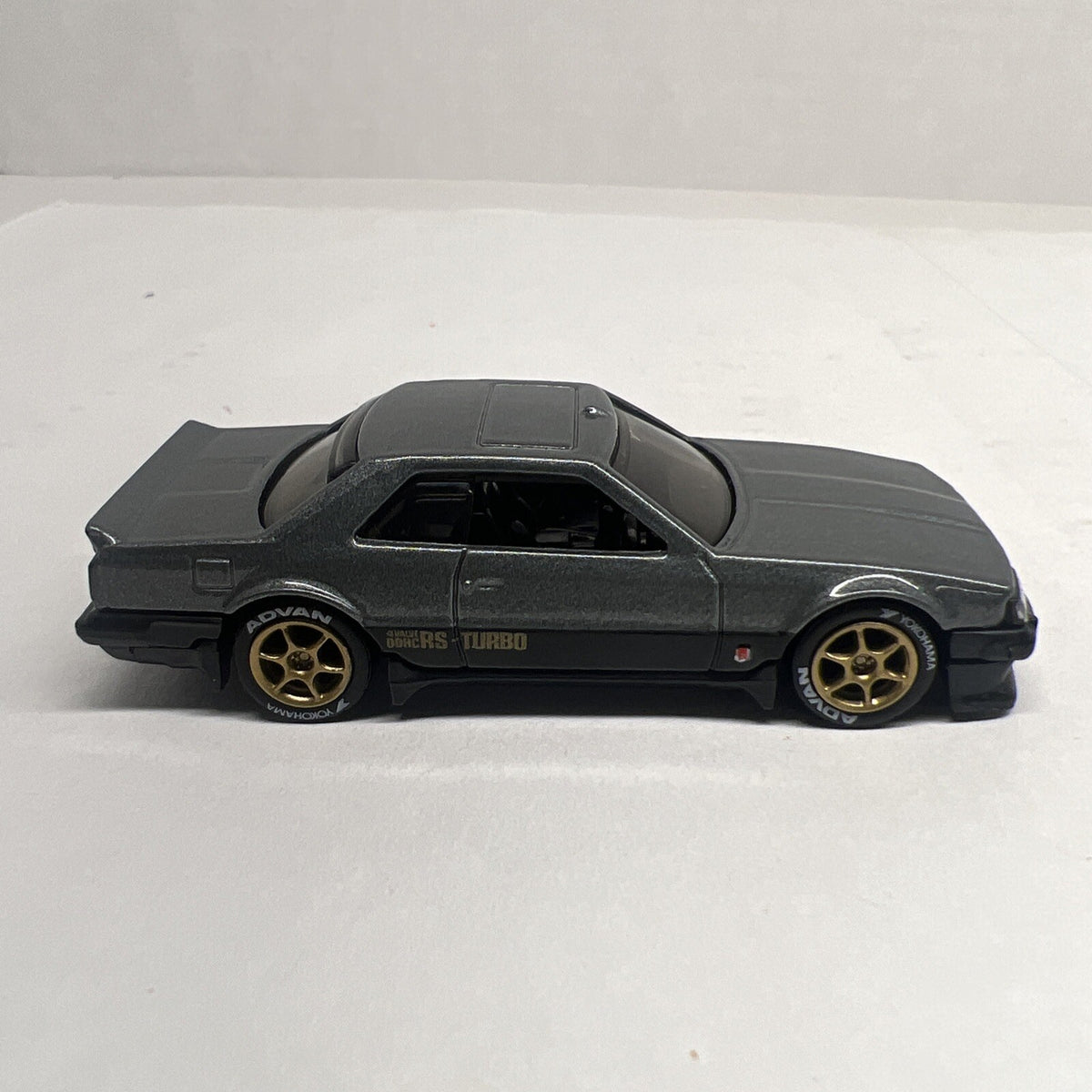 HOT WHEELS 82 NISSAN SKYLINE R30 FACTORY FRESH NEW FOR 2018 W Real Riders