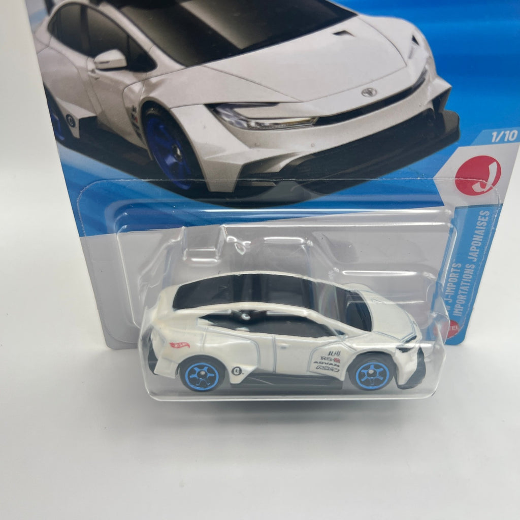 Hot Wheels Toyota Prius Custom White 60/250 HW J-Imports 1/10 New 2026